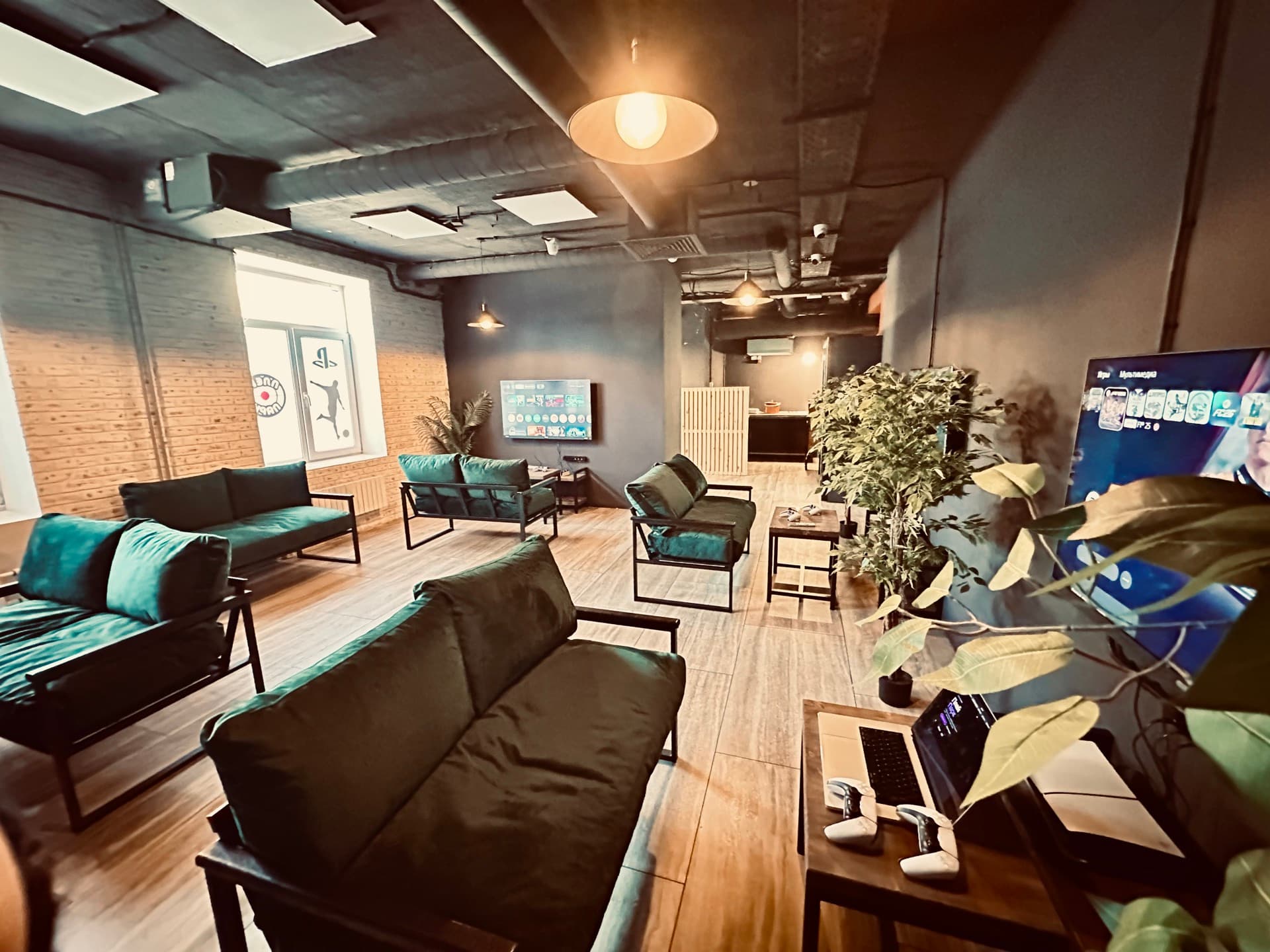 Стол PlayStation 4